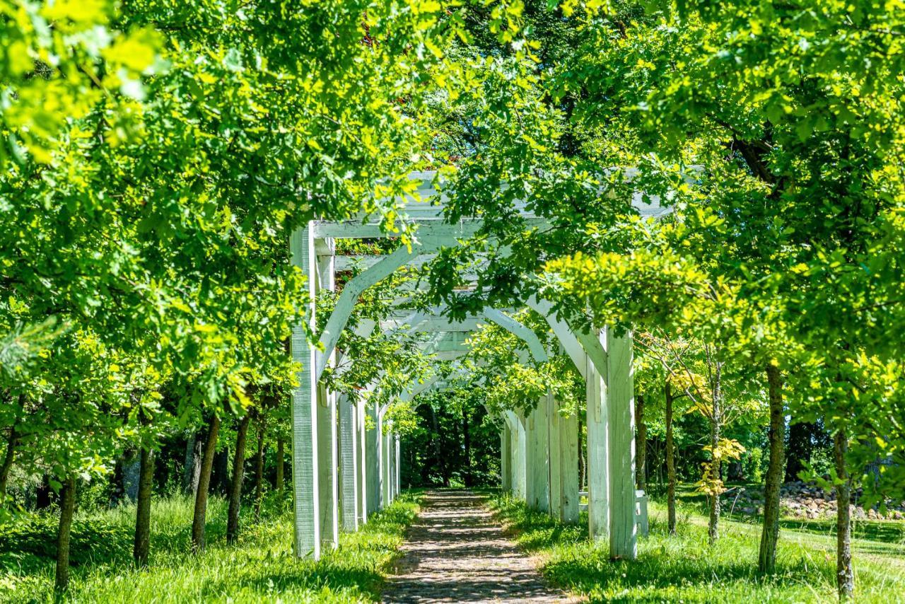 Taujenu Dvaro Sveciu Namai Towiany Exteriör bild