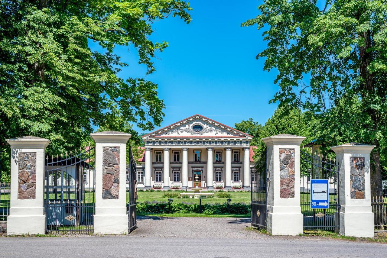 Taujenu Dvaro Sveciu Namai Towiany Exteriör bild